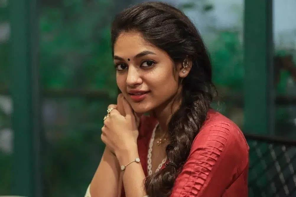 மண் சார்ந்த படங்களில் நடிக்க விரும்புகிறேன்: இவானா