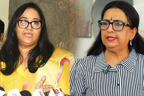 நடிகையரும் சகோதரிகளுமான அம்பிகா, ராதா.