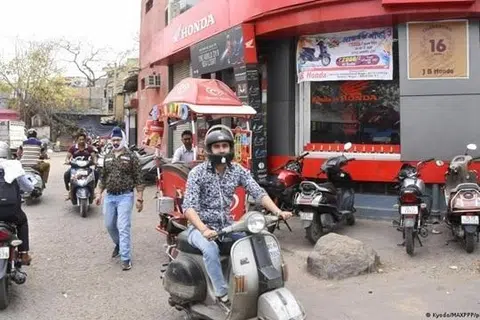 மின்சாரம் இல்லா வாகனங்கள் வெளியிடும் புகையே குளிர்காலத்தில் காற்று மாசு ஏற்பட 23 விழுக்காடு காரணம் என அண்மைய ஆய்வில் தெரிய வந்துள்ளது.