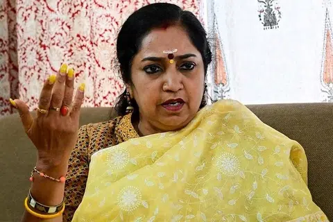 தென் சென்னைத் தொகுதி நாடாளுமன்ற உறுப்பினர் தமிழச்சி
தங்​க​பாண்​டியன்.