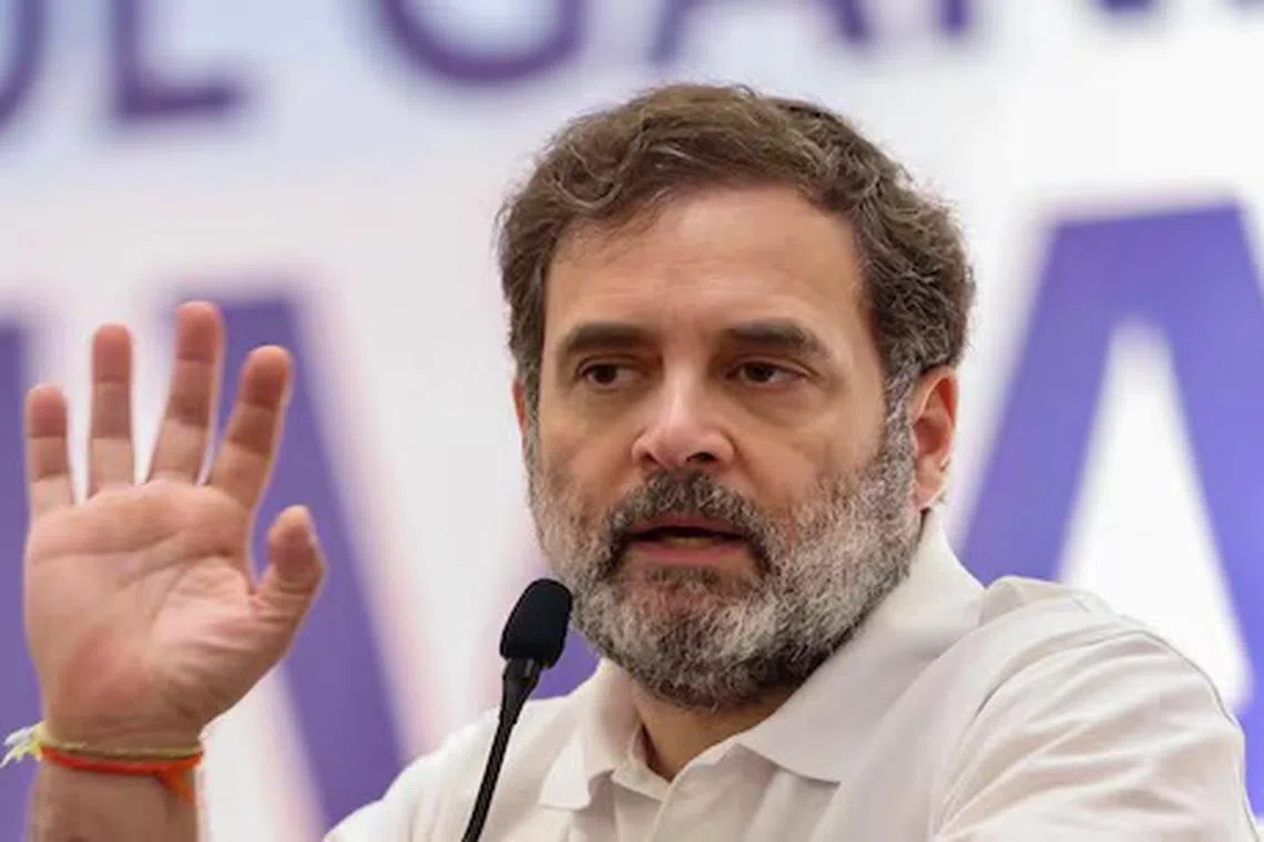 அடிக்கடி வியட்நாம் செல்லும் ராகுல் காந்தி: பாஜக கேள்வி