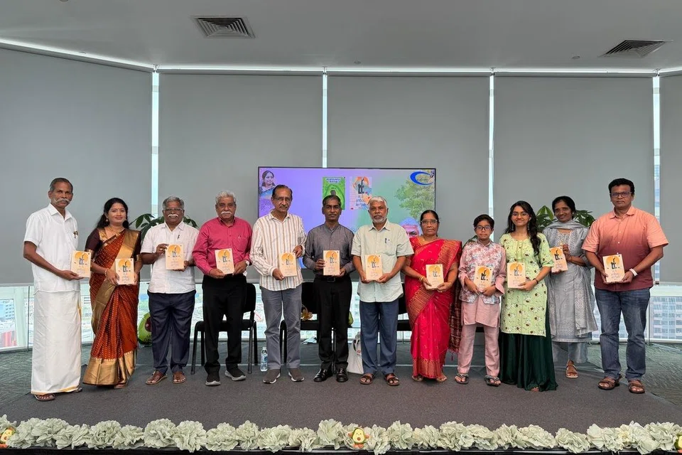கவிமாலை அமைப்பின் தலைவர் கவிஞர் இன்பா எழுதிய ‘அவகாடோவாய் இருப்பது’ என்ற கவிதைத் தொகுப்பும் ‘கடல் தாண்டிய சொற்கள்’ என்ற கட்டுரைத் தொகுப்பும் பிப்ரவரி 22ஆம் தேதி வெளியிடப்பட்டன.