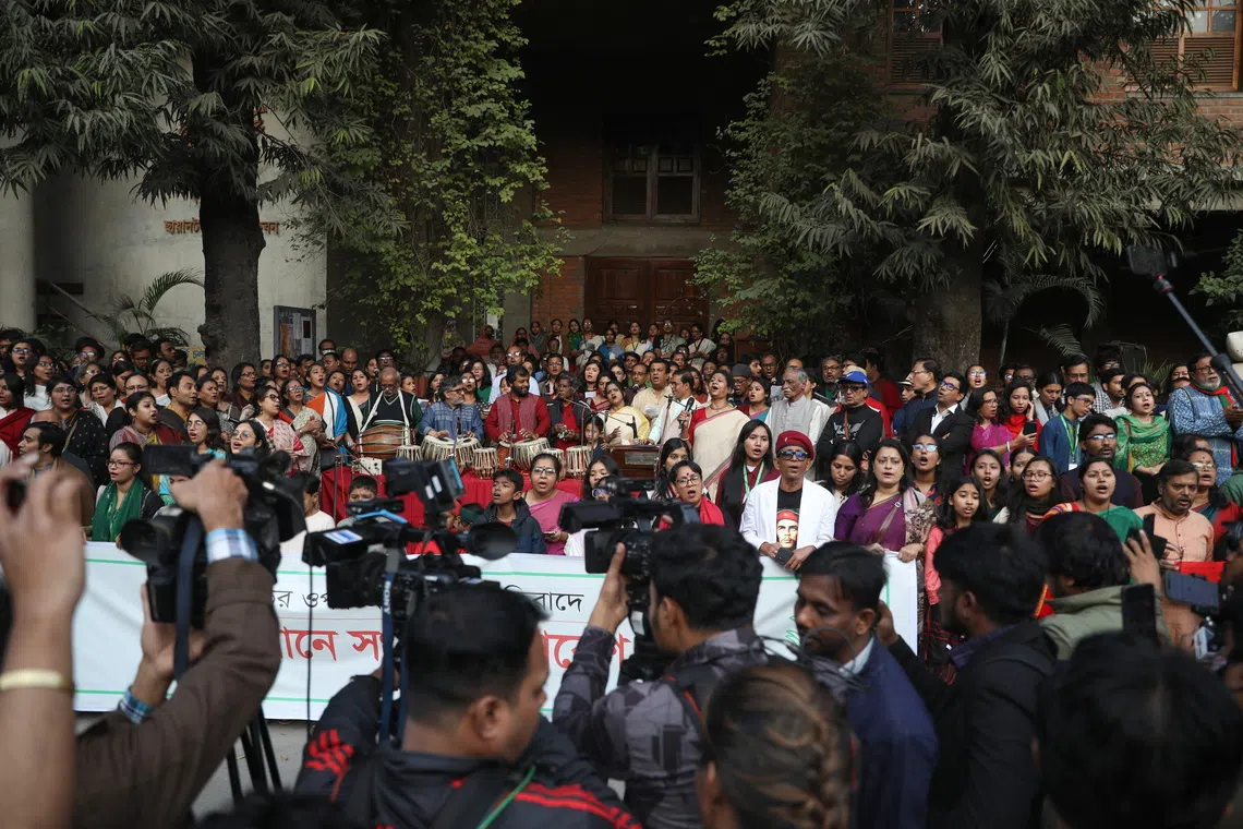 பங்ளாதே‌ஷில் உள்ள இந்திய மருத்துவ மாணவர்களின் பாதுகாப்புக்கு அச்சுறுத்தல்