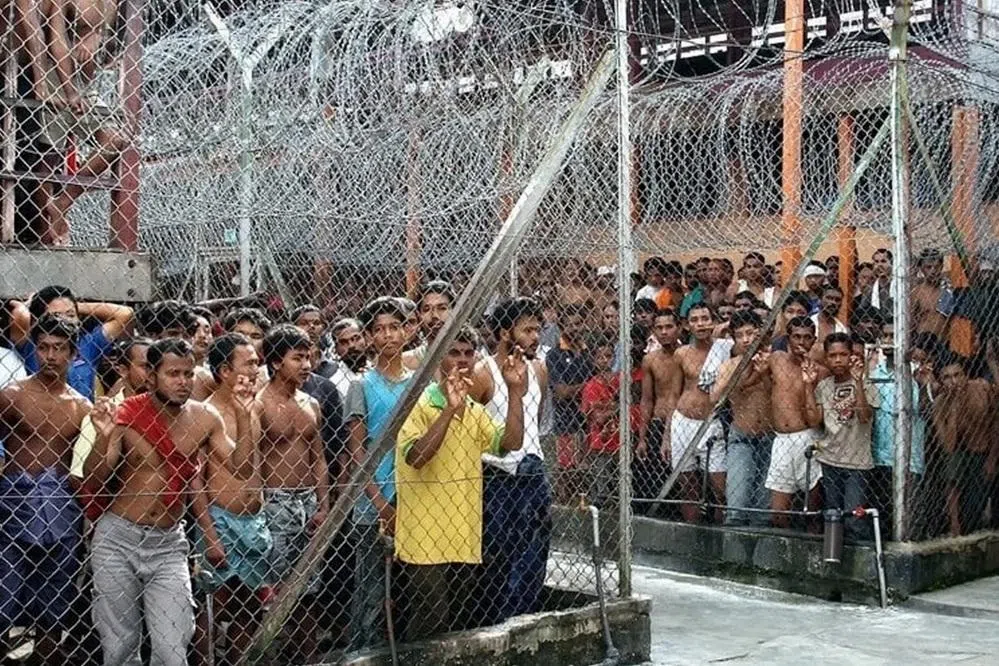 மலேசியத் தடுப்புக்காவல் மையங்களில் 22,000க்கும் மேற்பட்ட சட்டவிரோதக் குடியேறிகள்