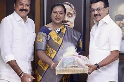 திமுக தலைமையிடம் 20 தொகுதிகளை பட்டியலிட்டு தேமுதிக, வழங்கியுள்ளதாகக் கூறப்படுகிறது.