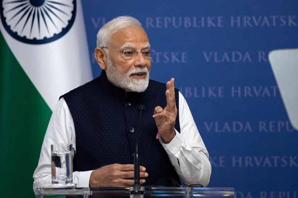 ஈரானில் அணுசக்தி நிலையங்கள் மீதான அமெரிக்காவின் வான் தாக்குதல்கள் குறித்த தன் கவலைகளை ஈரானிய அதிபரிடம் பிரதமர் மோடி வெளிப்படுத்தினார்.