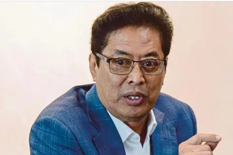 மலேசியாவின் ஊழல் தடுப்பு ஆணையத்தின் தலைவர் அசாம் பாக்கி.