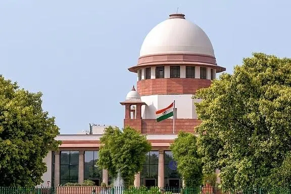 மனைவியைப் பராமரிப்பது கணவனின் முதன்மைக் கடமை: இந்திய உச்ச நீதிமன்றம் தீர்ப்பு
