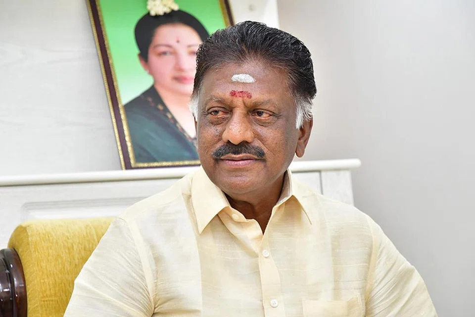 ஓ.பன்னீர்செல்வம்.