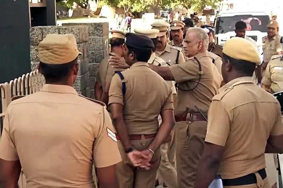 பாலியல் குற்றங்களைத் தடுக்க பலவண்ணக் குறியீடு அடிப்படையில் கண்காணிப்பு