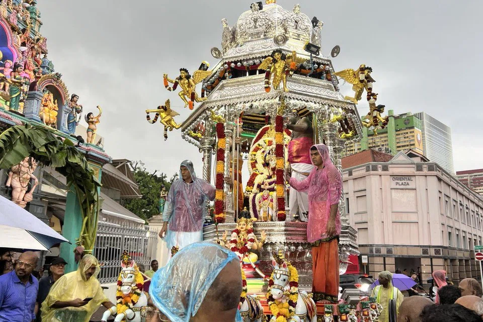 ஸ்ரீ லயன் சித்தி விநாயகர் ஆலயத்திலிருந்து புறப்பட்ட ரதம்.
