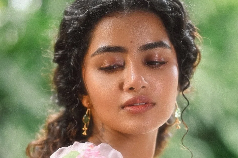 அனுபமா பரமேஸ்வரன்.