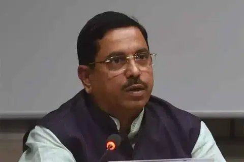 பிரகலாத் ஜோஷி.