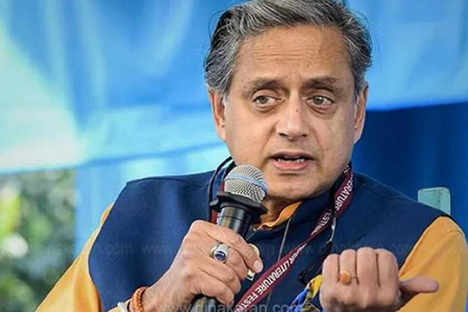 இந்தியாவின் நண்பரை (ஷேக் ஹசினா) பாதுகாக்க வேண்டும் என்று காங்கிரஸ் கட்சி எம்.பி. சஷி தருர் கூறியுள்ளார்.