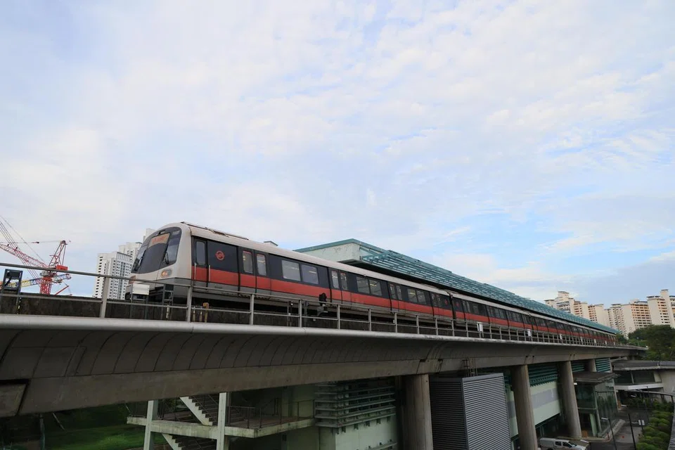 சென்ற ஆண்டு தினமும் சராசரியாக 3.41 மில்லியன் பயணங்கள் எம்ஆர்டியில் மேற்கொள்ளப்பட்டன.