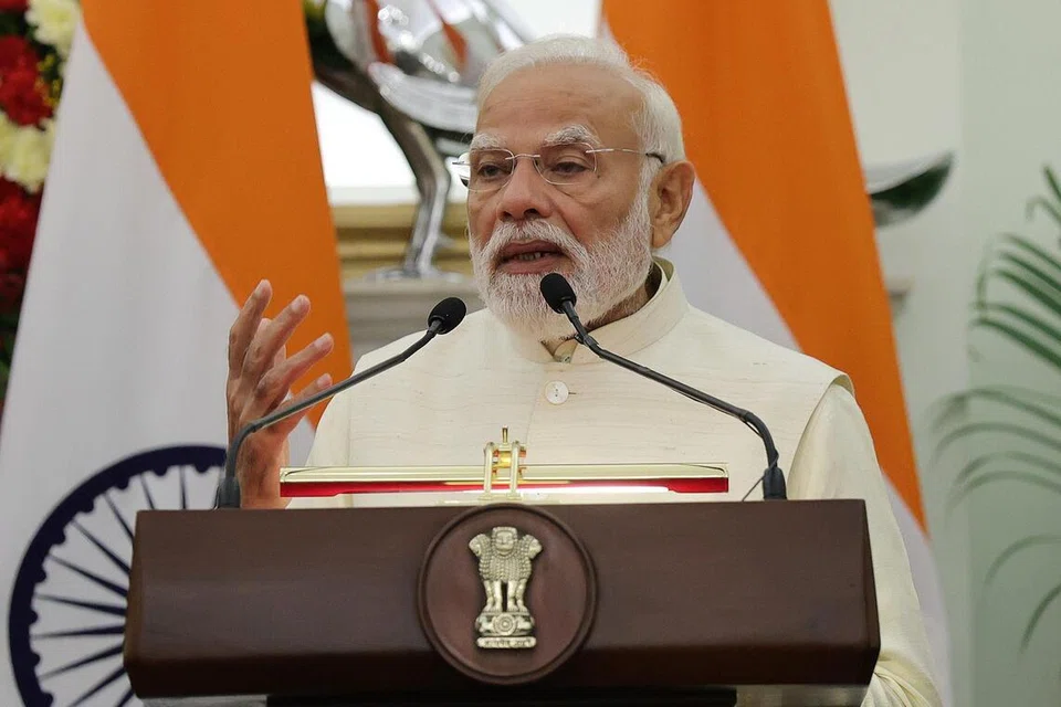 இந்தியப் பிரதமர் நரேந்திர மோடி ஐரோப்பாவில் ஐந்து நாடுகள் அடங்கிய அதிகாரபூர்வப் பயணத்தை மேற்கொண்டுள்ளார்.