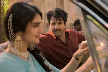 ‘பராசக்தி’ படத்தில் இடம்பெறும் ஒரு காட்சியில் சிவகார்த்திகேயன், ஸ்ரீலீலா.