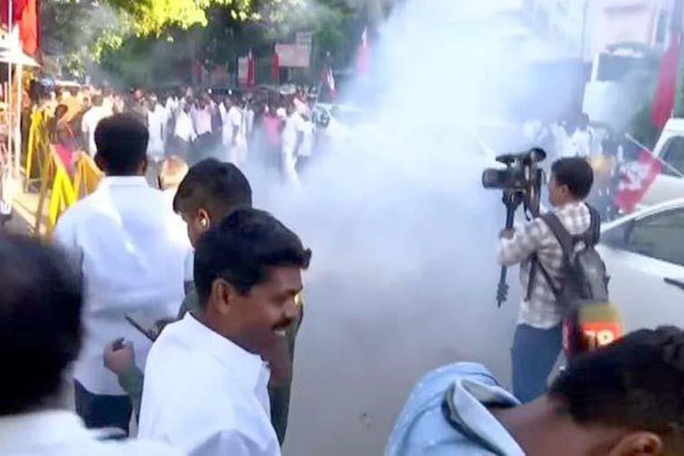 உற்சாகத்தில் அதிமுகவினர்.