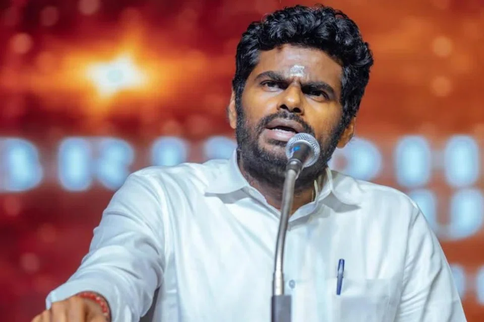 அண்ணாமலை.