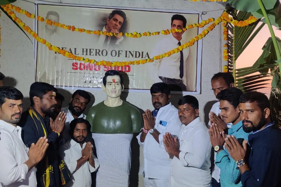 சோனு சூட்டுக்கு மனிதநேயக் கோவில்.