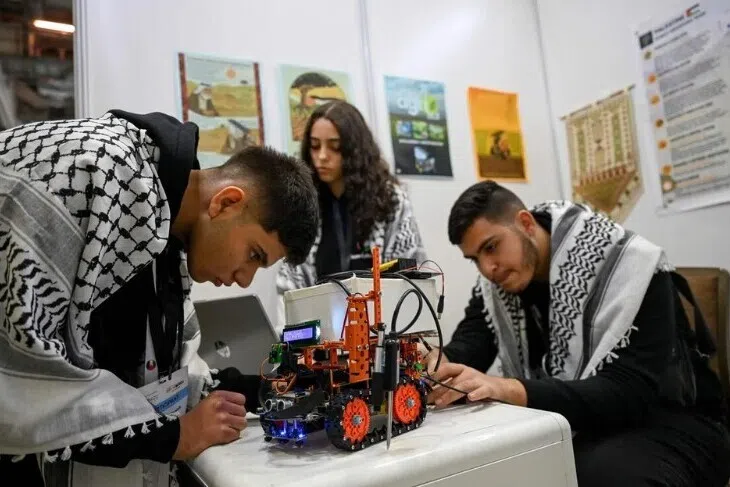 சிங்கப்பூர் இயந்திரவியல் விழாவில் பாலஸ்தீன இளையர்கள் பங்கேற்பு 