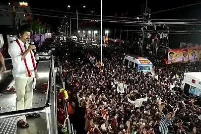 கரூர் சம்பவம்: தவெக நிர்வாகிகள் மீது சிபிஐ வழக்குப் பதிவு