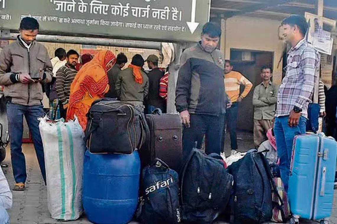 இந்தியா: ரயில் பயணிகளின் சுமைகளுக்குக் கட்டுப்பாடு