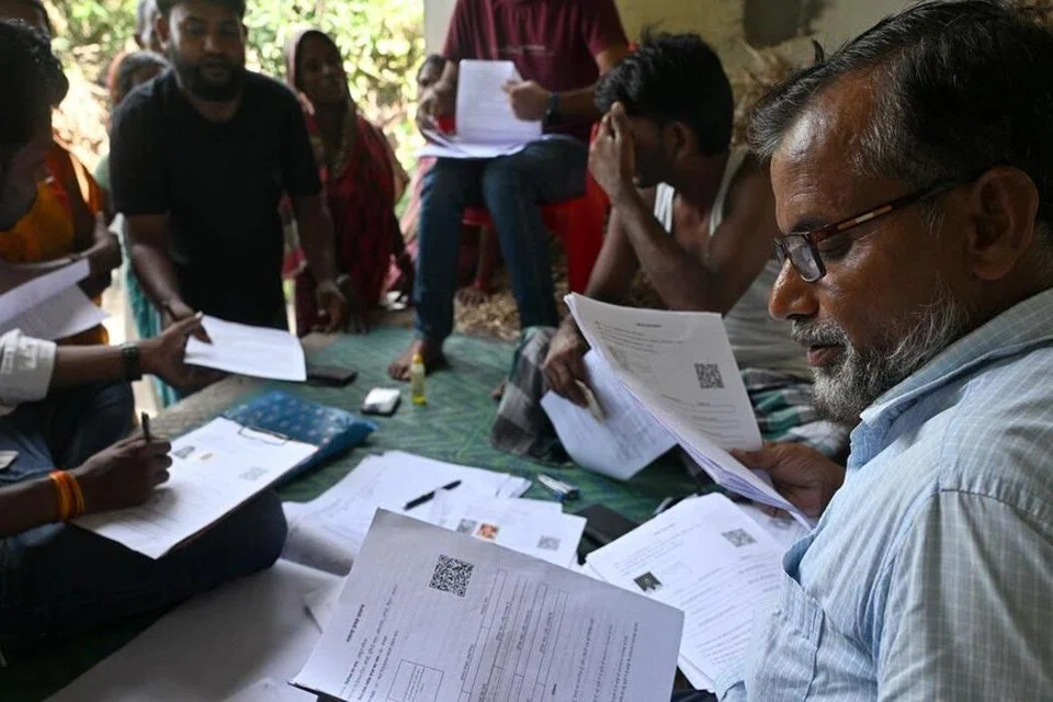 பீகாரைத் தொடர்ந்து டெல்லியிலும் வாக்காளர் பட்டியல் சிறப்பு தீவிர திருத்தத்தை தேர்தல் ஆணையம் மேற்கொள்ள உள்ளது.