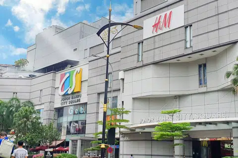 ஜோகூர் பாருவின் சிட்டி ஸ்குவேர் கடைத்தொகுதி.