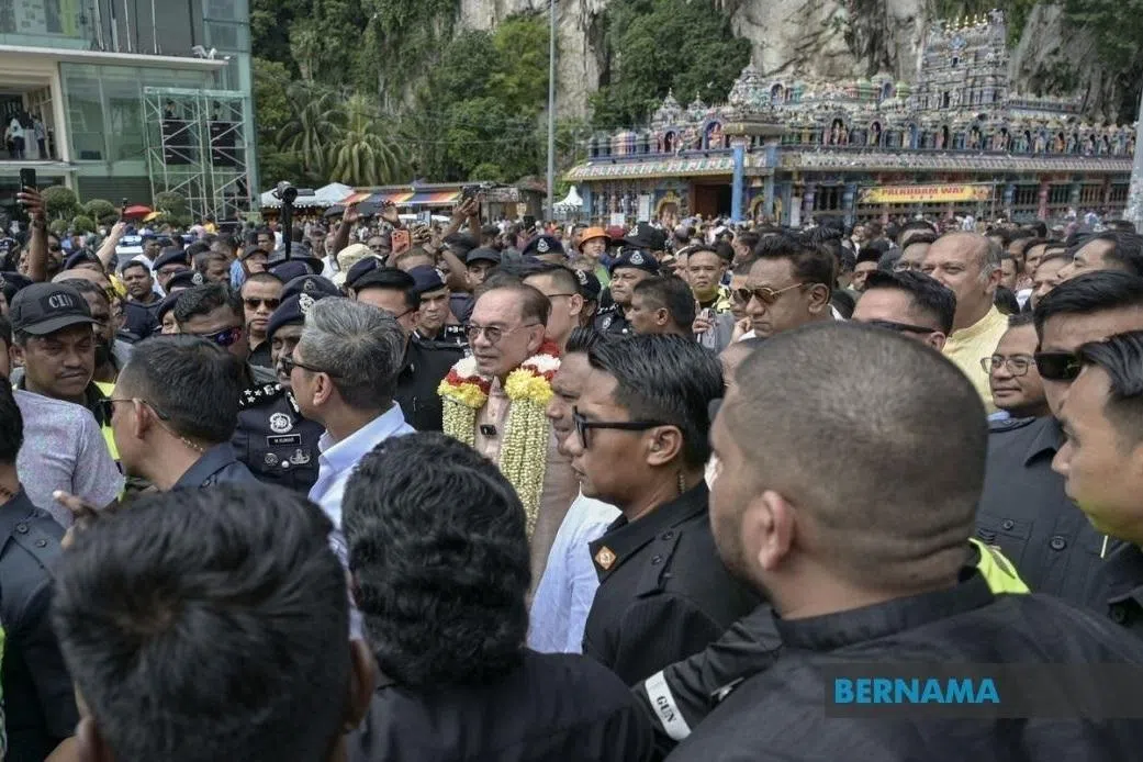 பத்துமலையில் தைப்பூச ஏற்பாடுகளைப் பார்வையிட்ட மலேசியப் பிரதமர்
