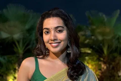 ஷிவாத்மிகா.