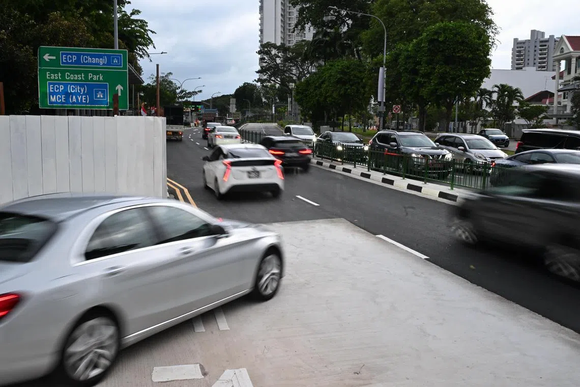 தஞ்சோங் காத்தோங் சாலை புதைகுழி: போக்குவரத்துக்கு முழுமையாகத் திறப்பு