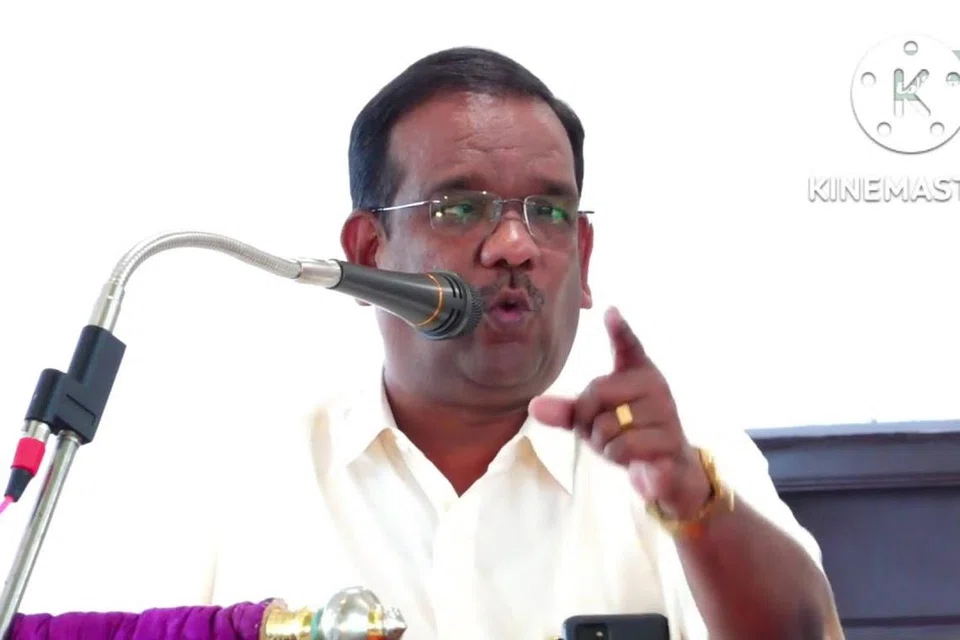 தமிழ்நாட்டில் முதுநிலைத் தமிழாசிரியராகப் பணியாற்றி வருபவரும் எழுத்தாளரும் கவிஞருமான திரு ஜோ. அருள்பிரகாஷ் நிகழ்ச்சியில் கலந்துகொண்டு சிறப்புரையாற்றவுள்ளார்.