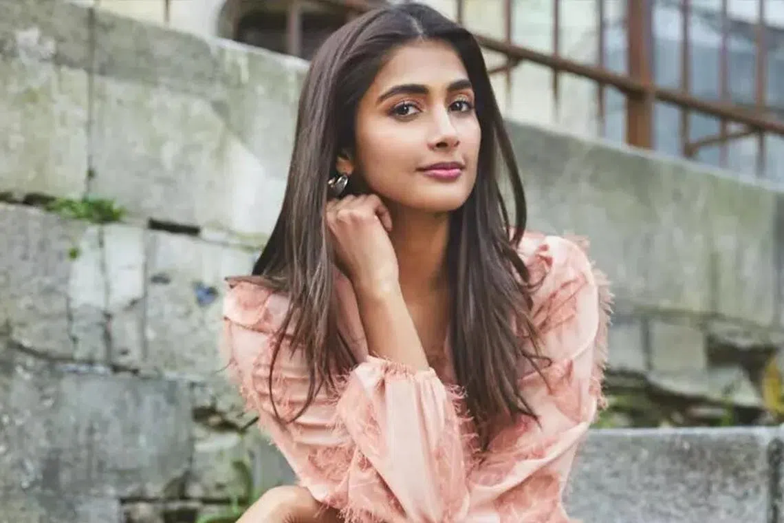 சமூக ஊடகங்களில் பூஜாவை பின்தொடரும் மூன்று கோடி ரசிகர்கள்