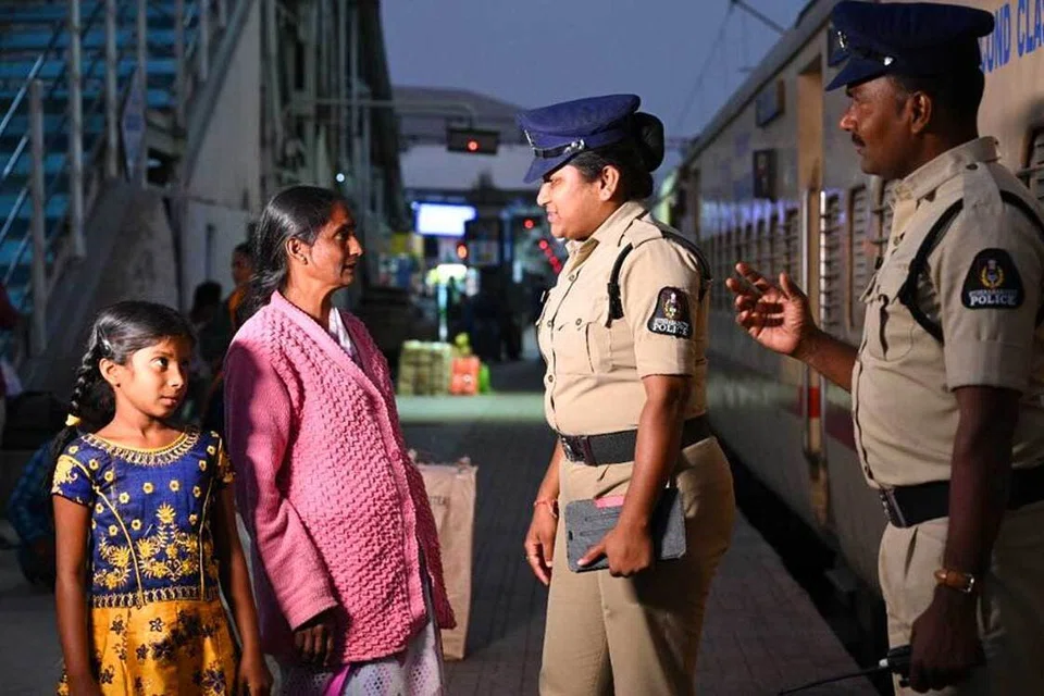 மீட்கப்பட்டவர்களில் சிறுவர் ஒருவர் கொத்தடிமையாக இருந்தார். 647 சிறார்கள் தெருக்களிலிருந்து மீட்கப்பட்டனர்.  43 சிறார்கள் பிச்சை எடுத்ததாகக் கண்டறியப்பட்டது.