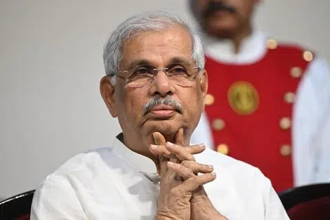 ஆளுநர் ராஜேந்திர விஸ்வநாத் அர்லேகர்.