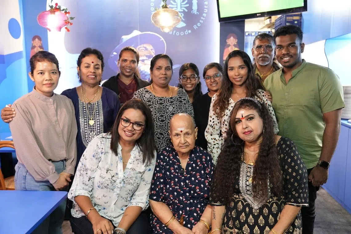 போர்க்காலத்தில் பிரிந்த அக்கா தங்கை; 90 ஆண்டுகளுக்குப் பிறகு இணைந்தது குடும்பம்