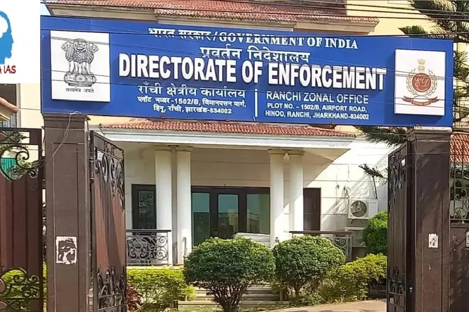 ஜார்க்கண்டில் போலி நிறுவனங்களின் பெயரிலும் அதிகாரத்துவமற்ற நிதிப் பரிமாற்ற வழிகளிலும் மோசடி இடம்பெற்றதாகச் சொல்லப்படுகிறது.