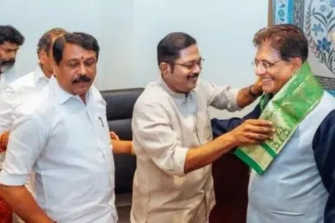 மத்திய அமைச்சர் பியூஸ் கோயலை, சென்னையில் உள்ள நட்சத்திர ஹோட்டலில் டிடிவி தினகரன் பேச்சு நடத்தினார். 