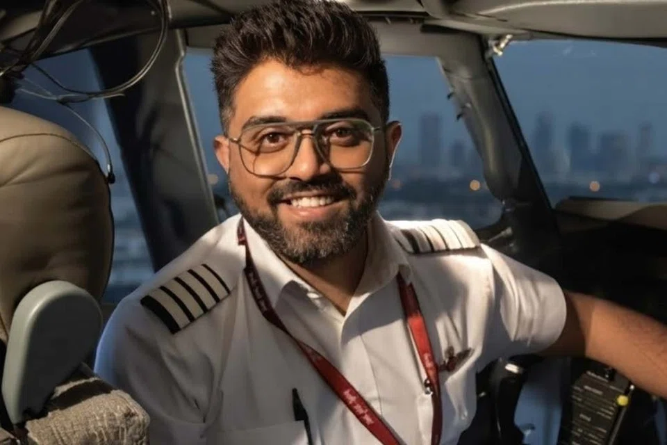 தற்போது பலத்த காயங்களுடன் ஐக்கிய அரபு அமீரக மருத்துவமனையில் ஸ்மித் சிகிச்சை பெற்று வருகிறார். 