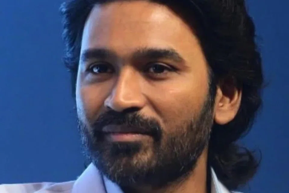 நடிகர் தனுஷ்.