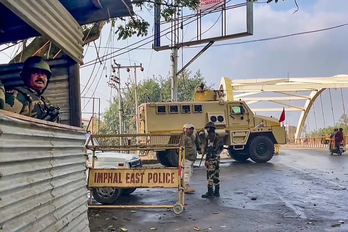 மணிப்பூர்: சக வீரர்களைச் சுட்டுக் கொன்று பாதுகாப்புப் படை வீரர் உயிரை மாய்த்துக்கொண்டார்