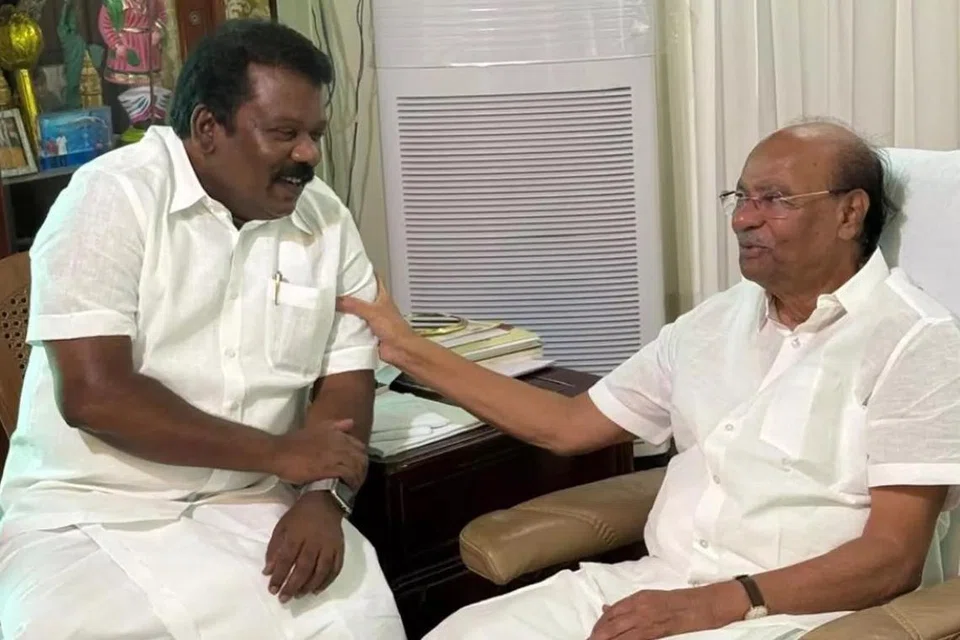 ராம்தாஸ், செல்வப் பெருந்தகை இருவரும் தேர்தல் கூட்டணி குறித்துப் பேசியிருக்க வாய்ப்புள்ளதாக தமிழக ஊடகத் தகவல்கள் தெரிவிக்கின்றன.
