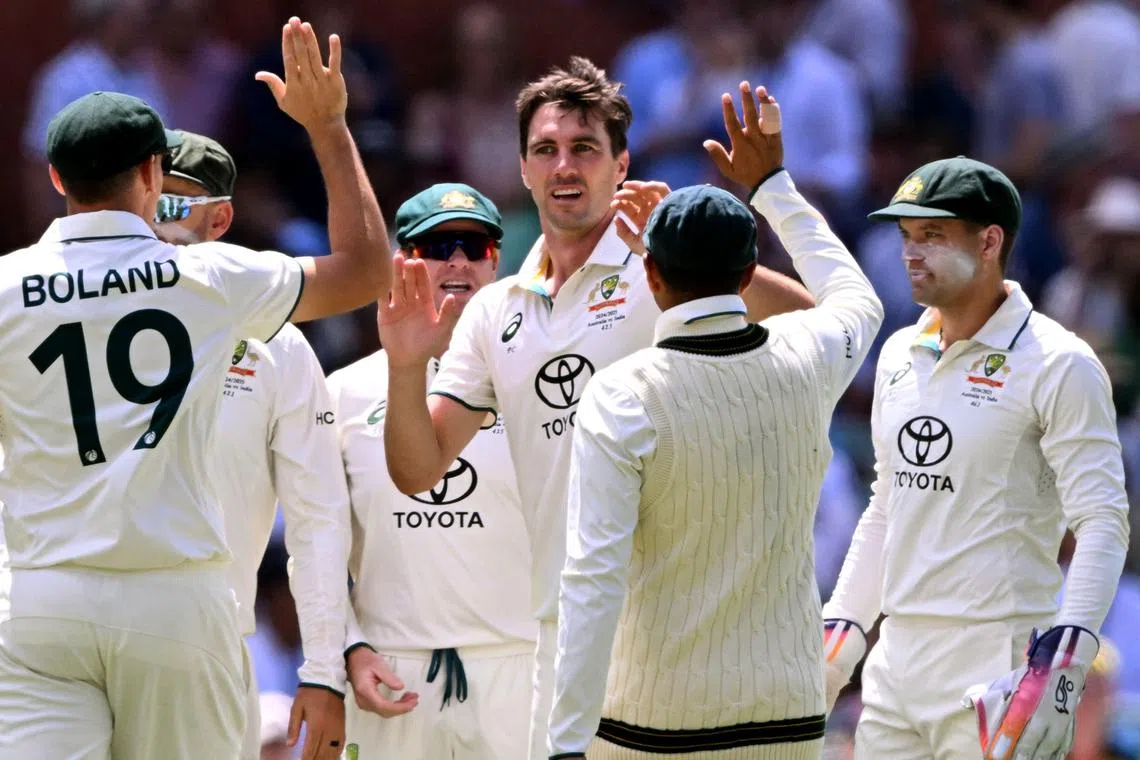 அடிலெய்டில் அடி வாங்கிய இந்தியா; ஆஸ்திரேலியா அபாரம்