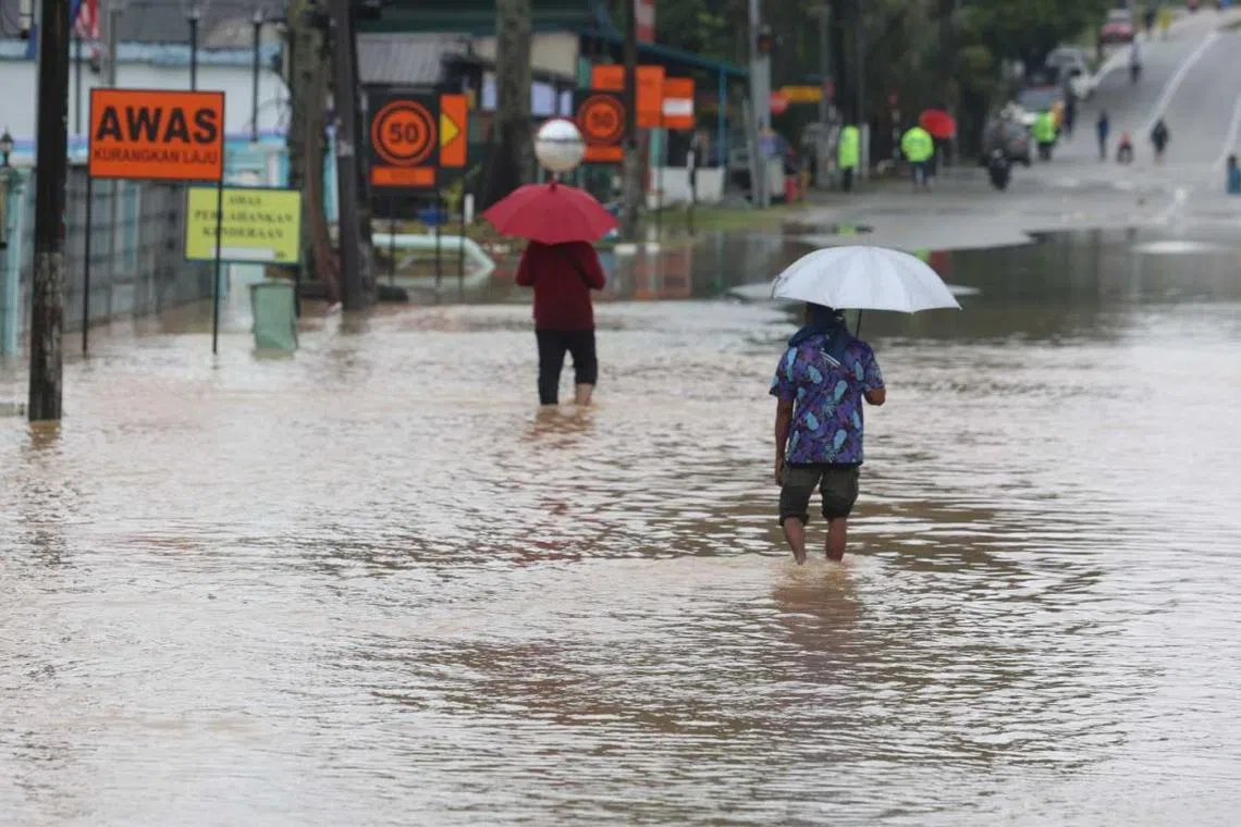 ஜோகூரில் வெள்ளத்தால் பாதிக்கப்பட்டோர் எண்ணிக்கை ஏறத்தாழ 4,000
