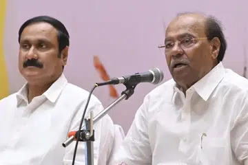 தனிமனிதனாகத் தான் ஆரம்பித்த பாமகவைச் சொந்தம் கொண்டாட யாருக்கும் உரிமை இல்லை என ராமதாஸ் கூறினார்.