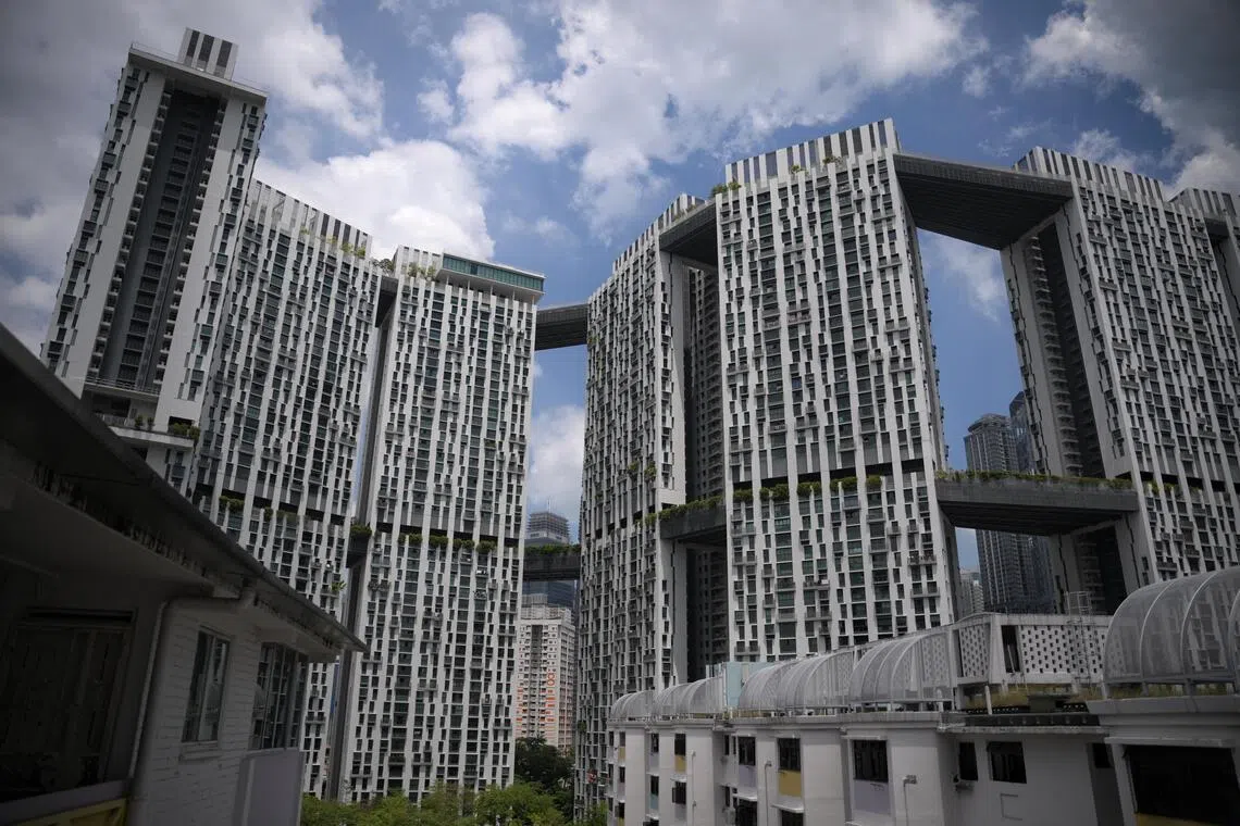 நிலப் பற்றாக்குறையால் 40 தளங்களைத் தாண்டும் வீவக கட்டடங்கள்