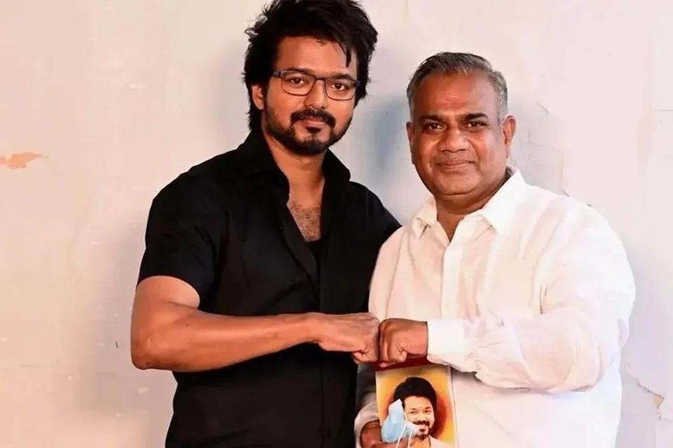 தவெக தலைவர் விஜய், பொதுச் செய​லா​ளர் ஆனந்த்.