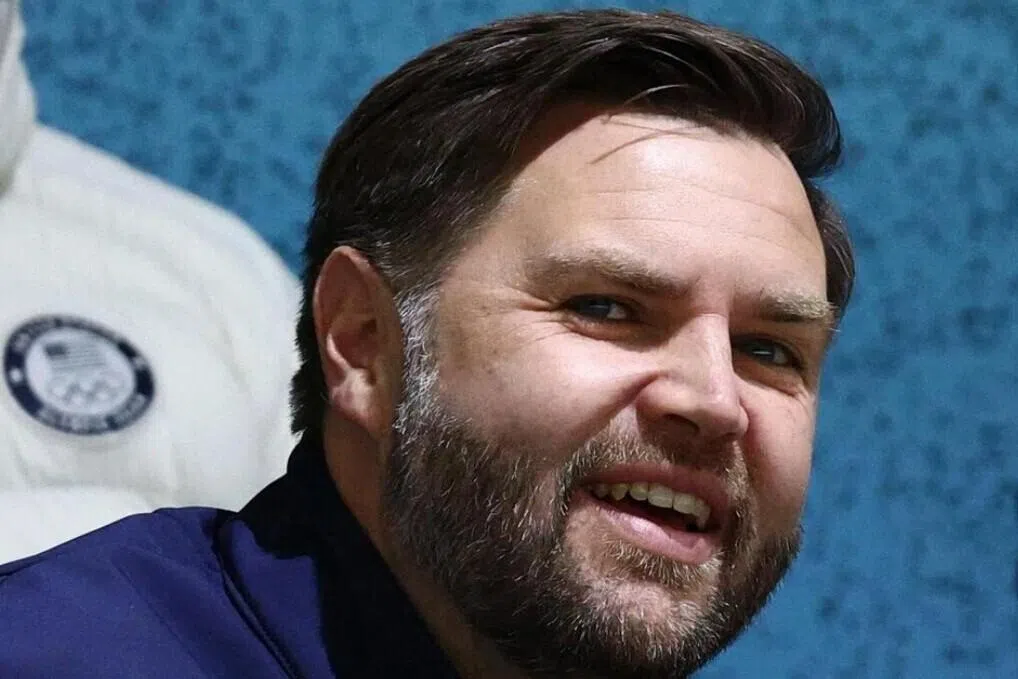 அமெரிக்கத் துணையதிபரைக் கொல்ல மிரட்டியதாக ஆடவர் மீது குற்றச்சாட்டு