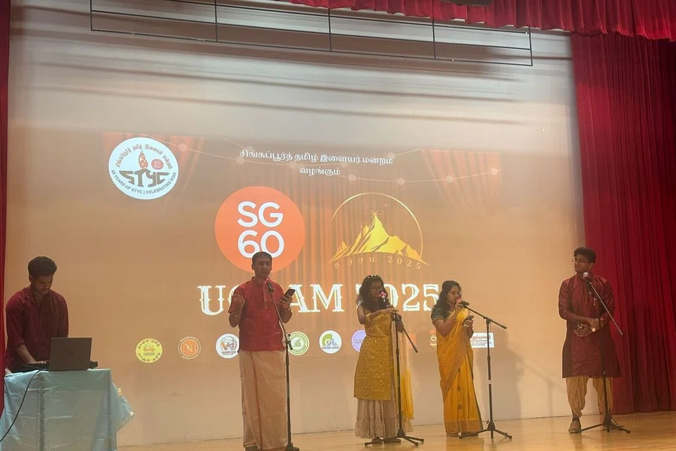 கவிதை அங்கத்தில் பங்குபெற்ற ‘ஆயிரத்தில் நால்வர்’ குழு. 